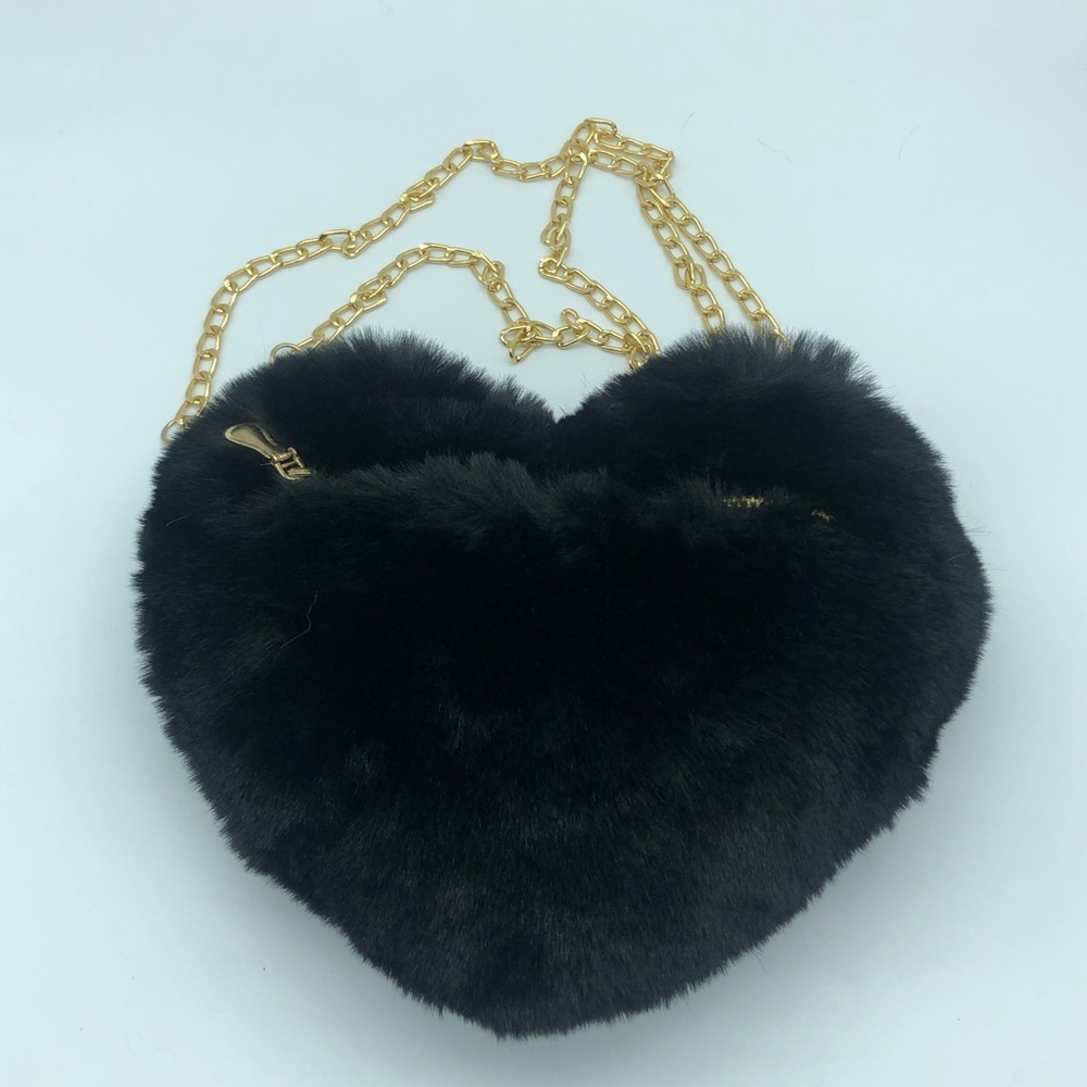 Heart Shaped Love Shape Shoulder bag!